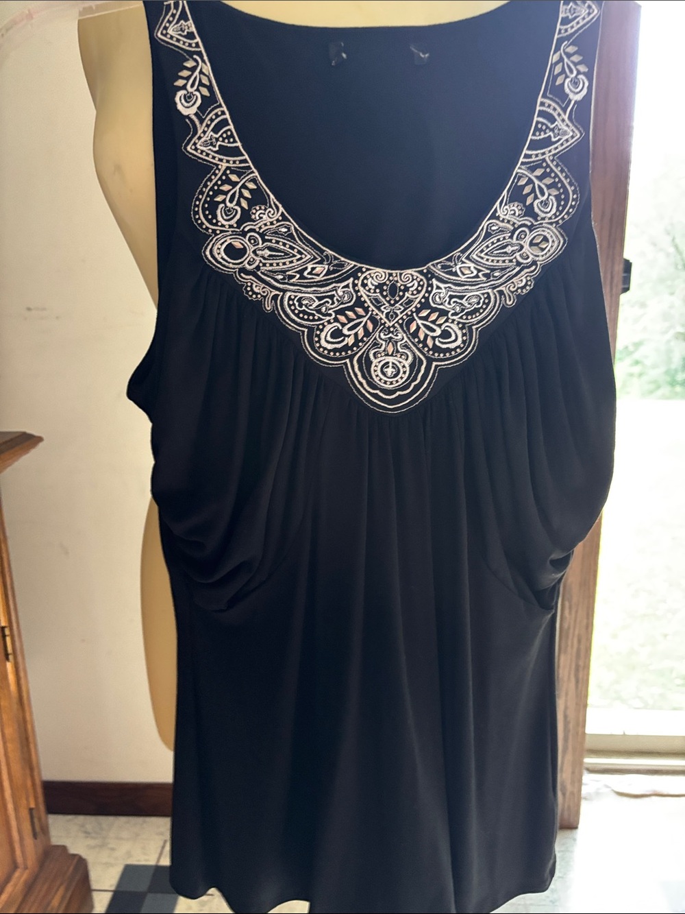 Women’s Black Embroidered Scoop Neck Camisole